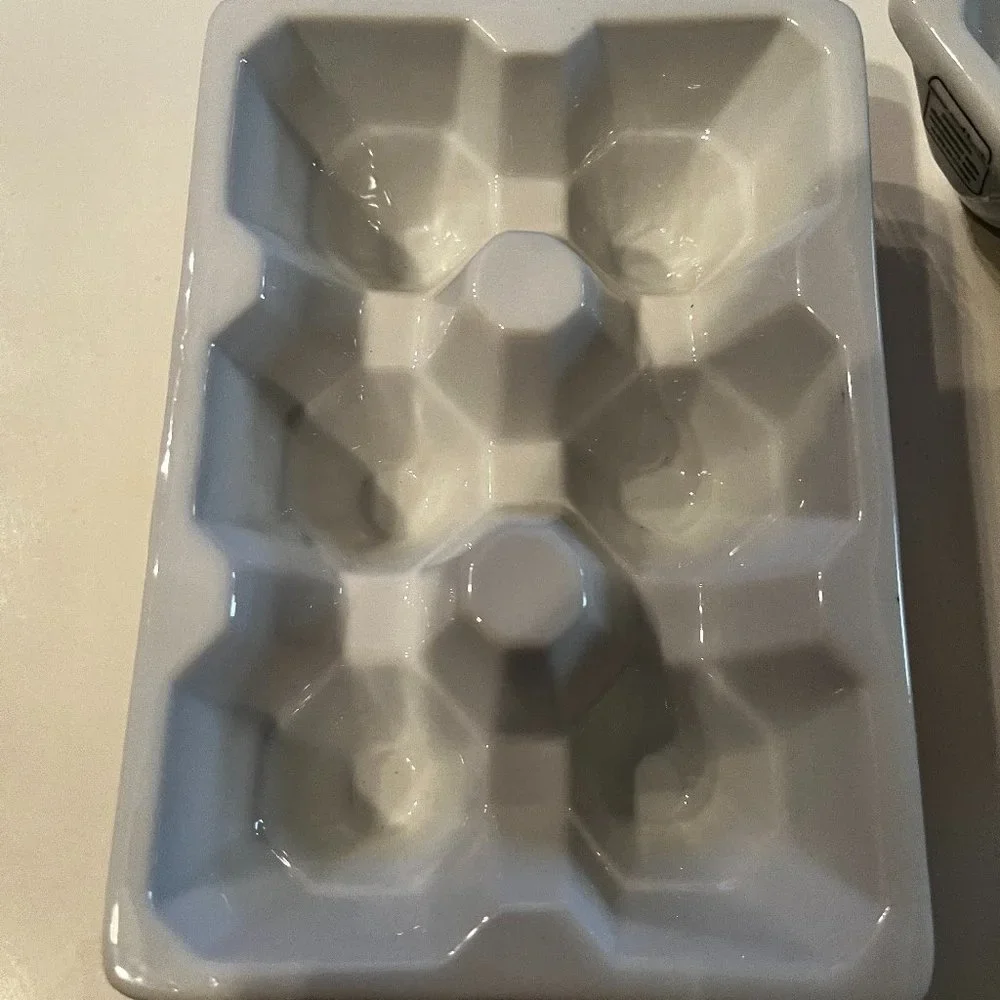 Hard Boiled Egg Porcelain Serving Tracys (Holds 12 Eggs) (h/x)‎